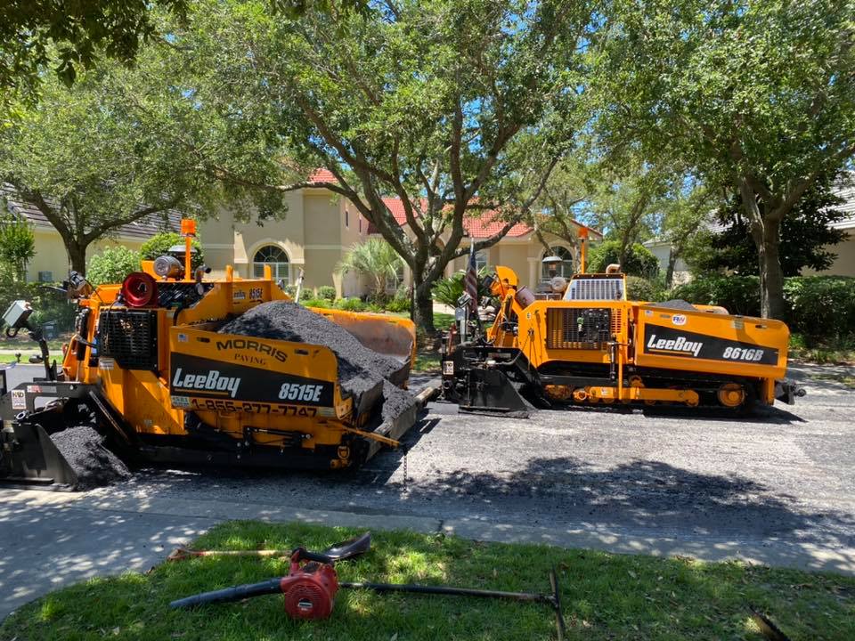 Morris Paving crew working on an asphalt paving project